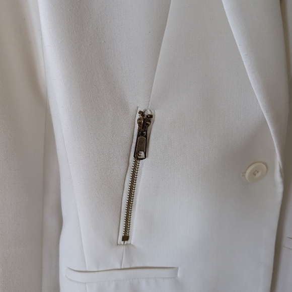 Ladies White Blazer - Picture 2 of 5